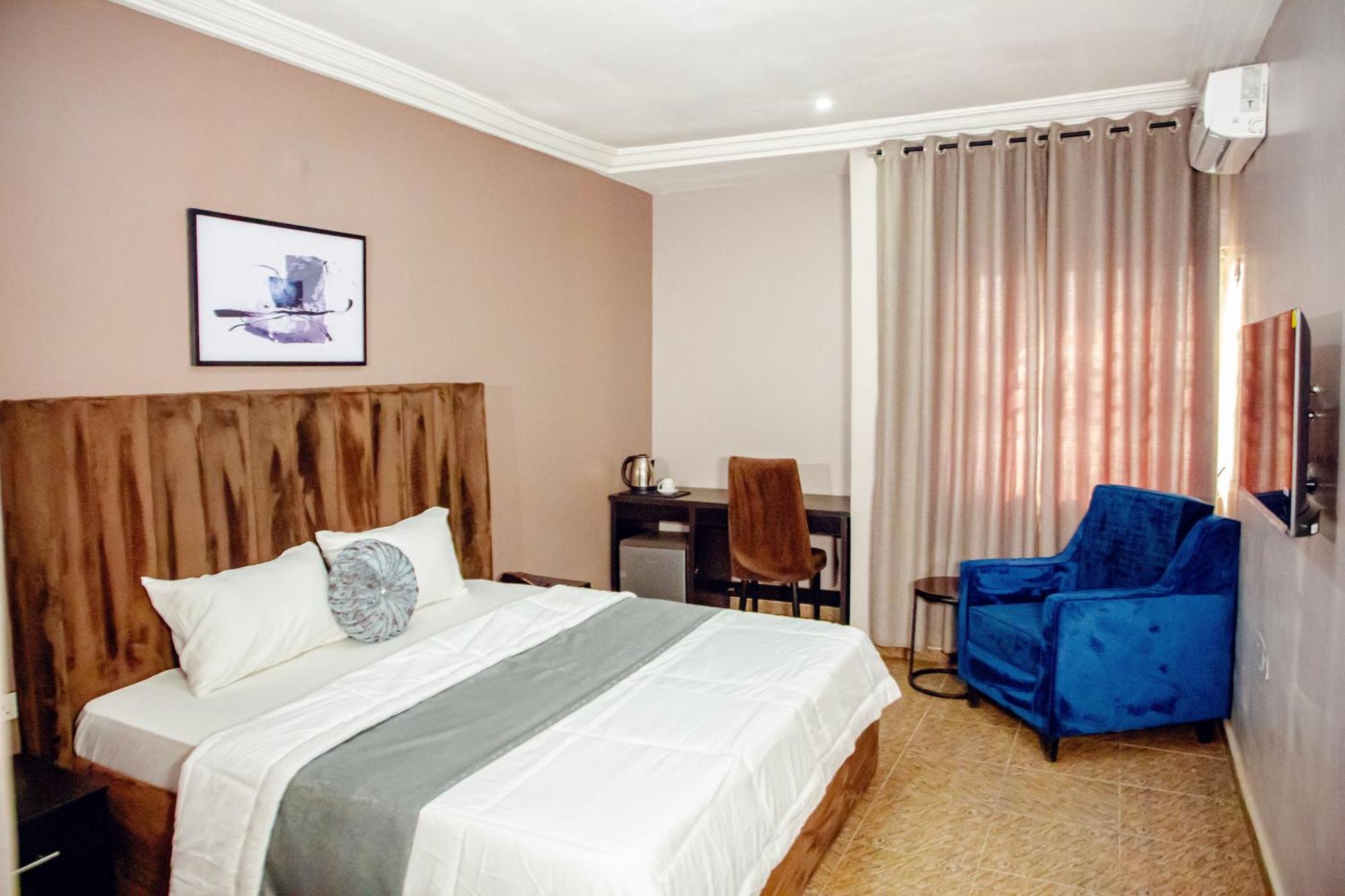Nexus Xpress Hotel Абуджа Экстерьер фото