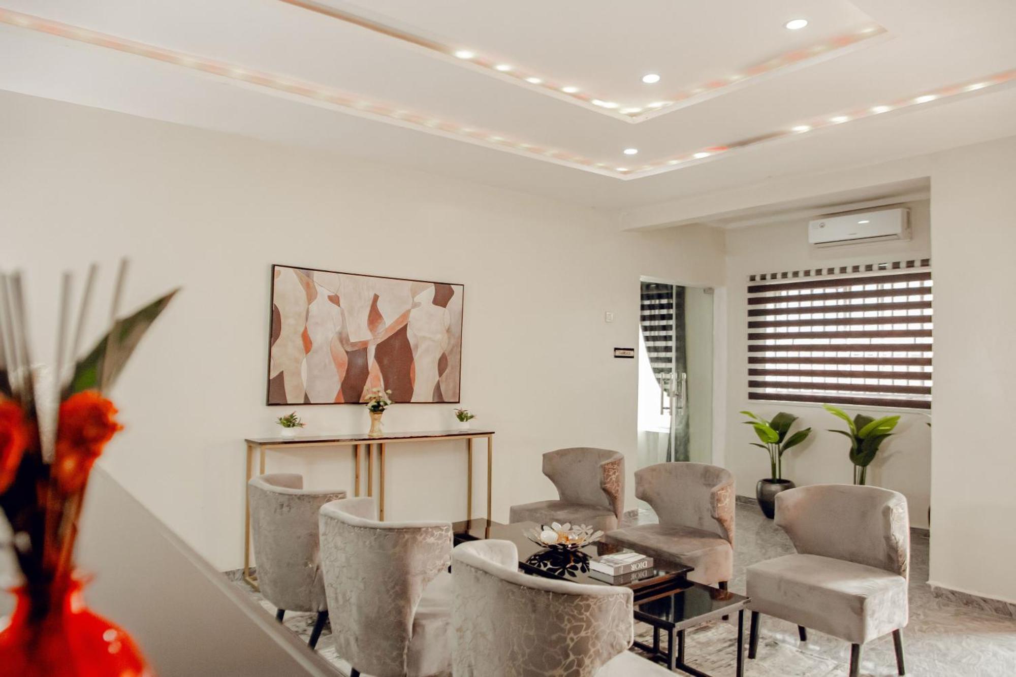 Nexus Xpress Hotel Абуджа Экстерьер фото