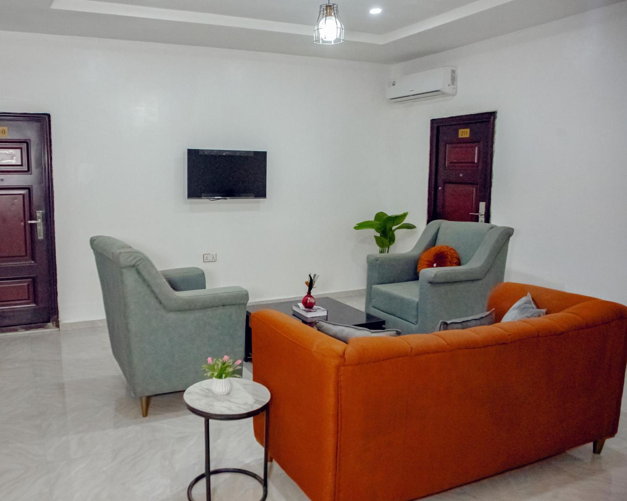 Nexus Xpress Hotel Абуджа Экстерьер фото
